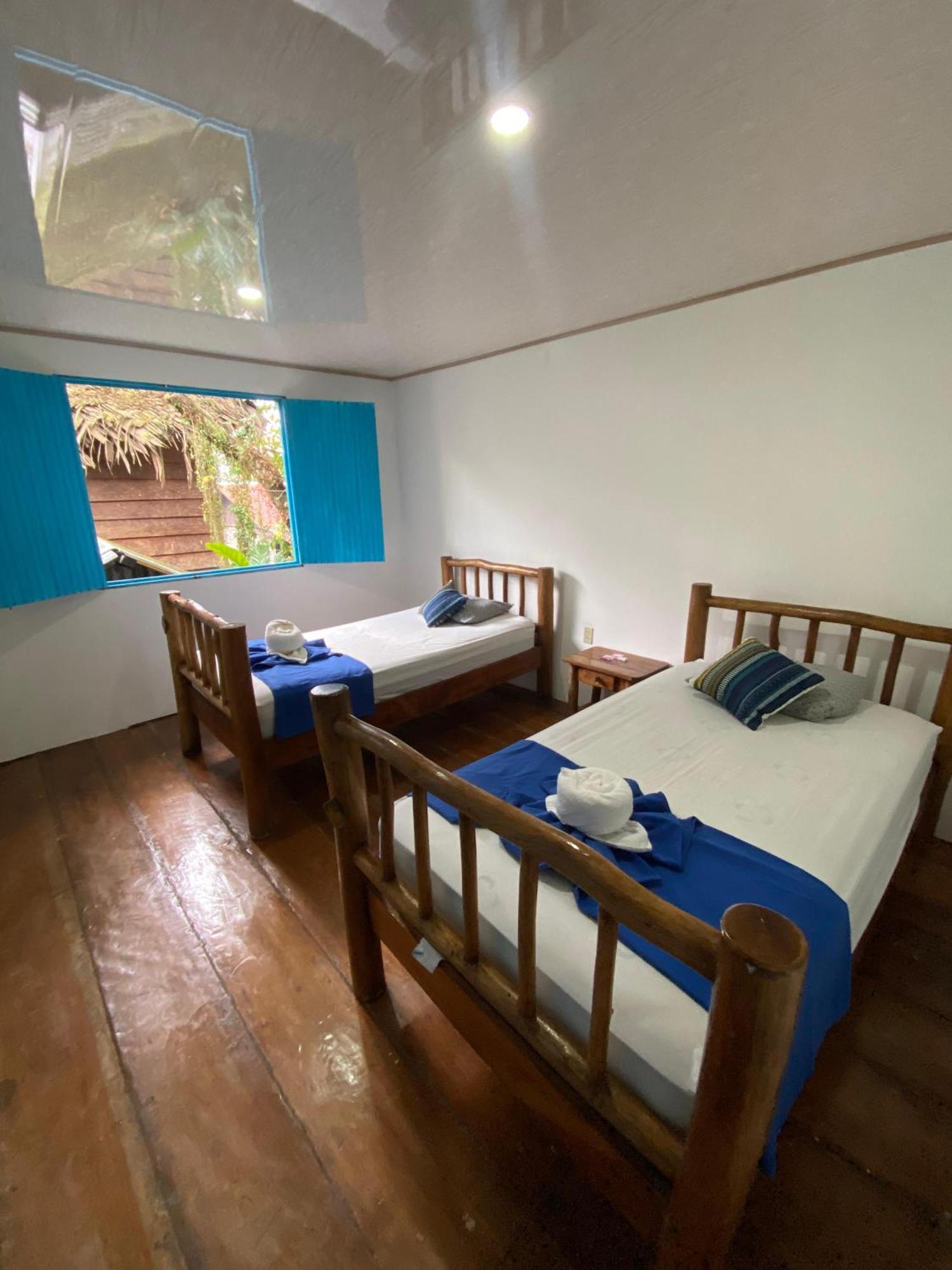 Casa De La Iguana Hostel Lívingston Εξωτερικό φωτογραφία